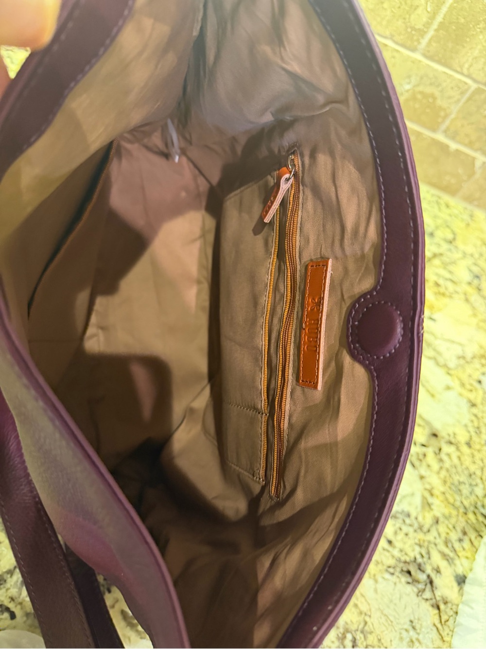 Hobo Women's Leather Shoulder Bag in Mulberry Glaze - Picture 6 of 9